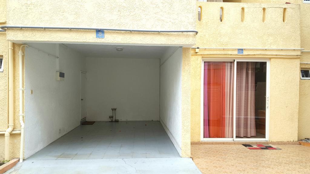 Villa In Le Tamier, 4 Bedrooms, 300M Flic En Flac Beach Bagian luar foto